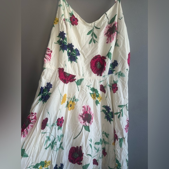 Old Navy White Floral A-Line Skirt - Picture 4 of 6